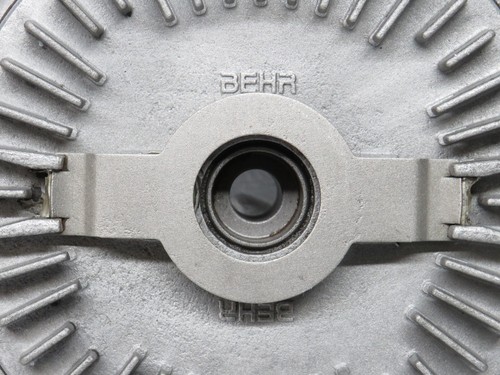 ⚙38820⚙ Mercedes-Benz W201 190E 2.6L Engine Cooling Fan Clutch Behr - Picture 6 of 9