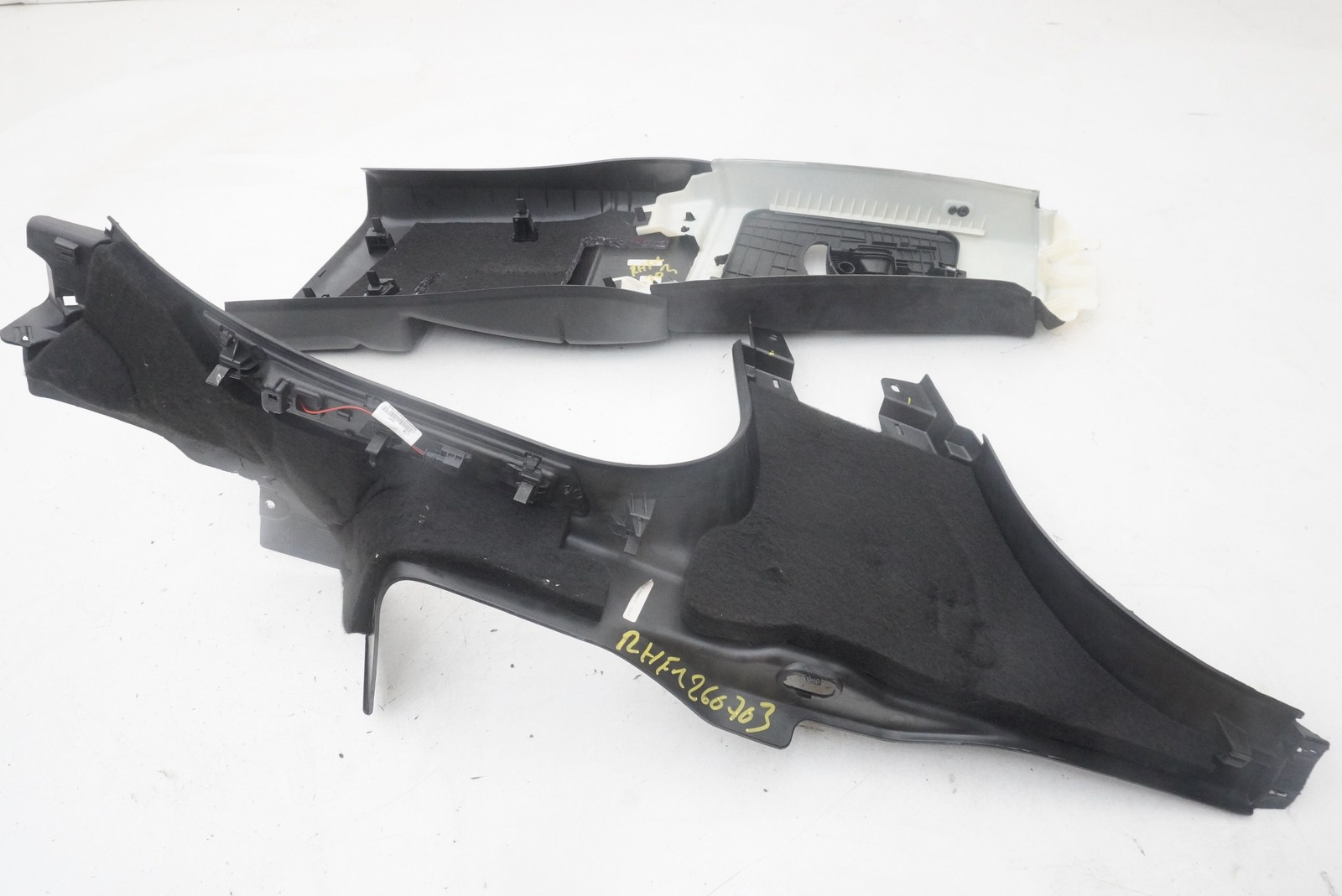 Maserati Levante Right Sill trim panels Set P/N 670062200