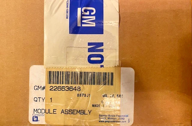 2000-2002 CHEVROLET CAVALIER STEERING WHEEL, NEW GENUINE OEM PART, P/N 22663648 - Image 4 of 4