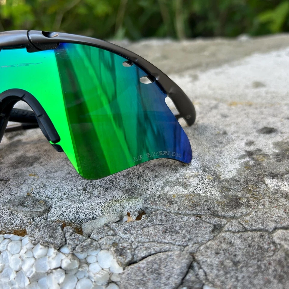Vintage Oakley Mag Metal M Frame Style Sunglasses Polarized Green Blue Lens - Photo 3/4