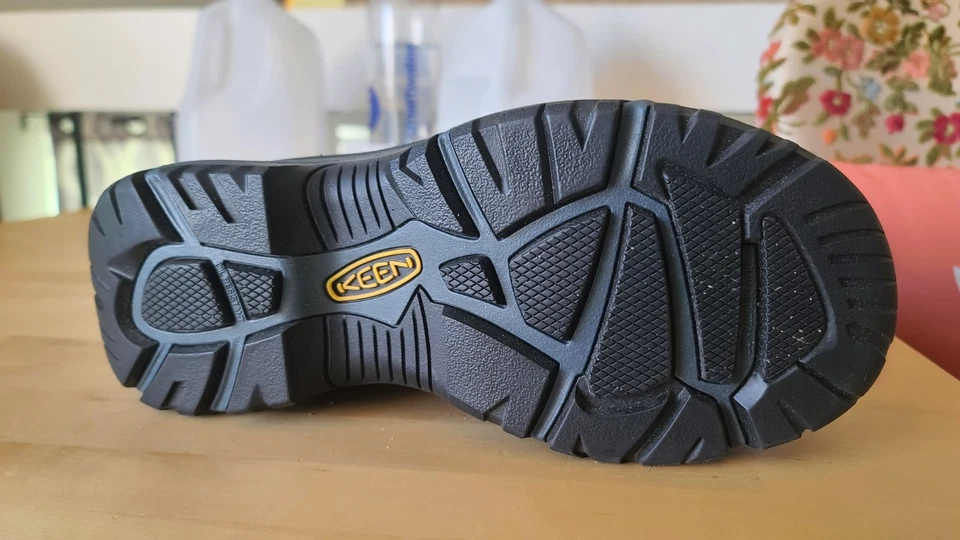 Keen Botas de Trabajo Talla 9 Hombre Puntera de Acero, Arco Estabilidad, Impermeables, Nuevas Foto 2 de 3