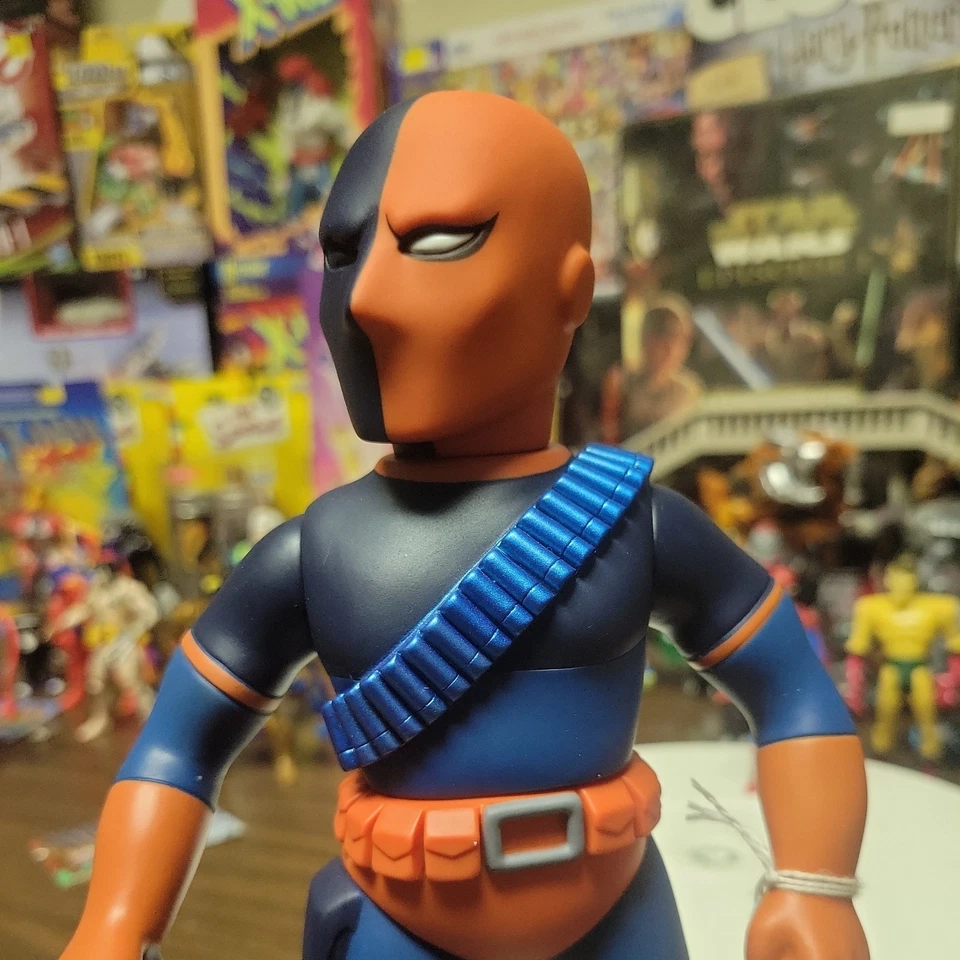 Figura Medicom DC Comics Retro Colección Sofubi Deathstroke 10" Foto 2 de 4