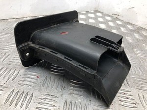 BMW 5 F10 F11 2011 Diesel 135kW Luftansaugkanal-Teil 51757185168 74850610