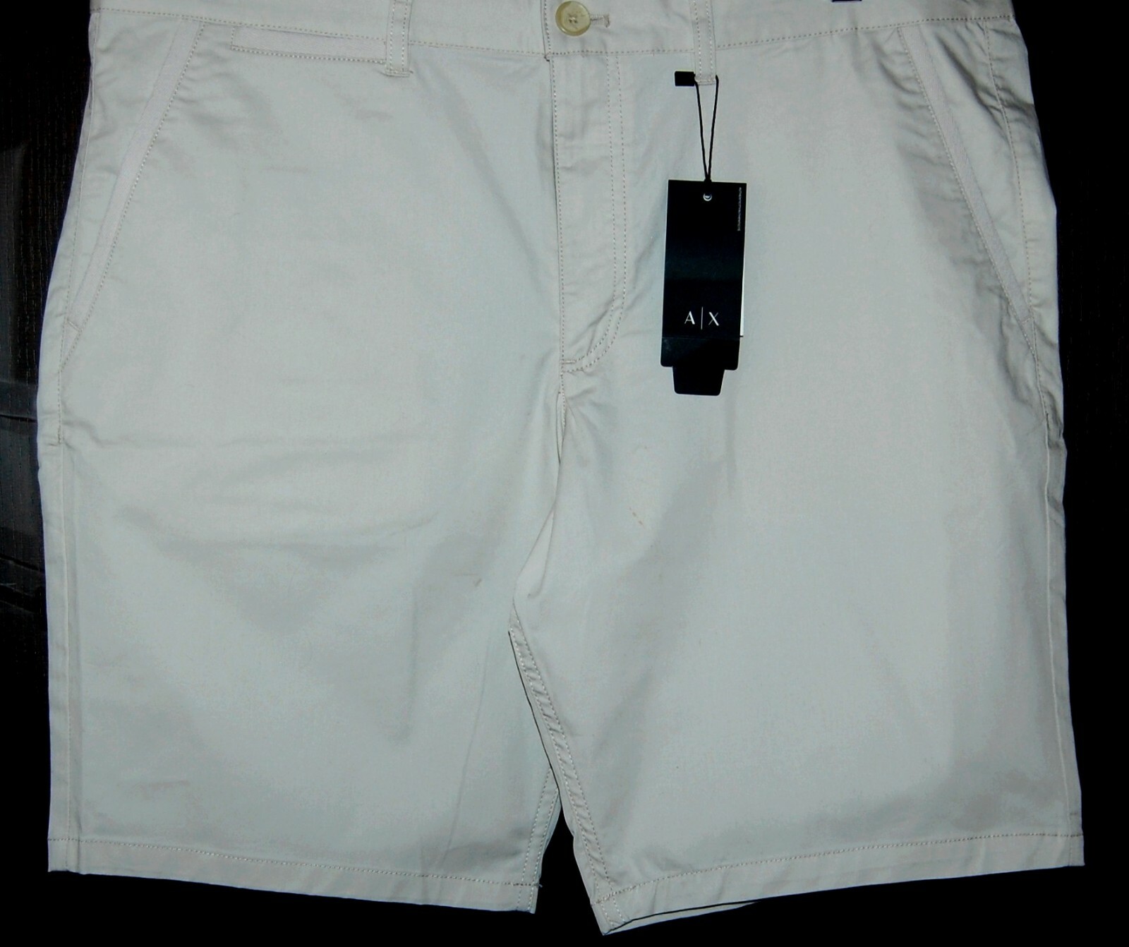 Аутентичные бежевые хлопчатобумажные шорты Moonbeam от Armani Exchange размер US 38 EU 54 12990₽