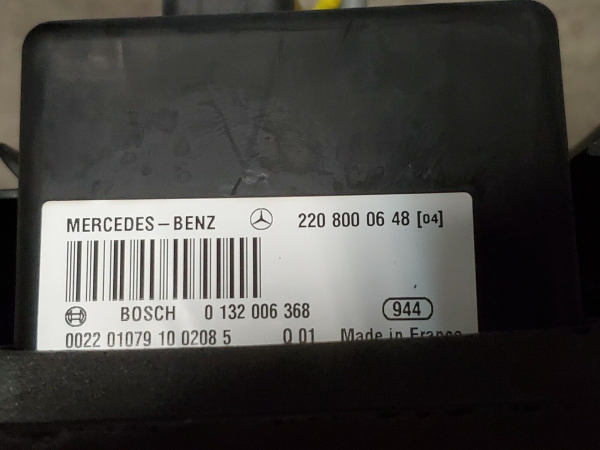 MERCEDES BENZ S430 S500 S55 CENTRAL VACUUM LOCKING PUMP 2208000648 