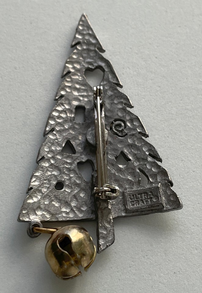 VINTAGE CHRISTMAS TREE PIN BROOCH ULTRA CRAFT BELL DANGLE SILVER MCM