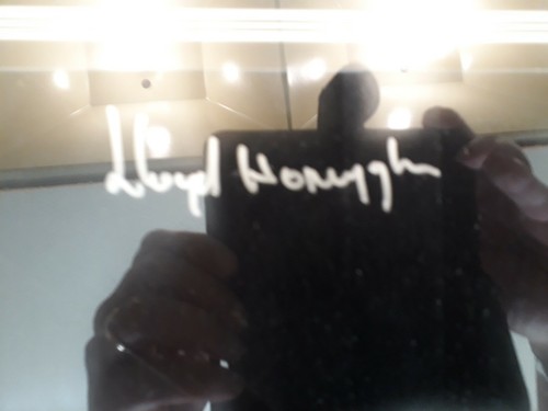 Lloyd Honeyghan - Signed photo framed & glazed-57.5cm x 47cm - Picture 2 of 2