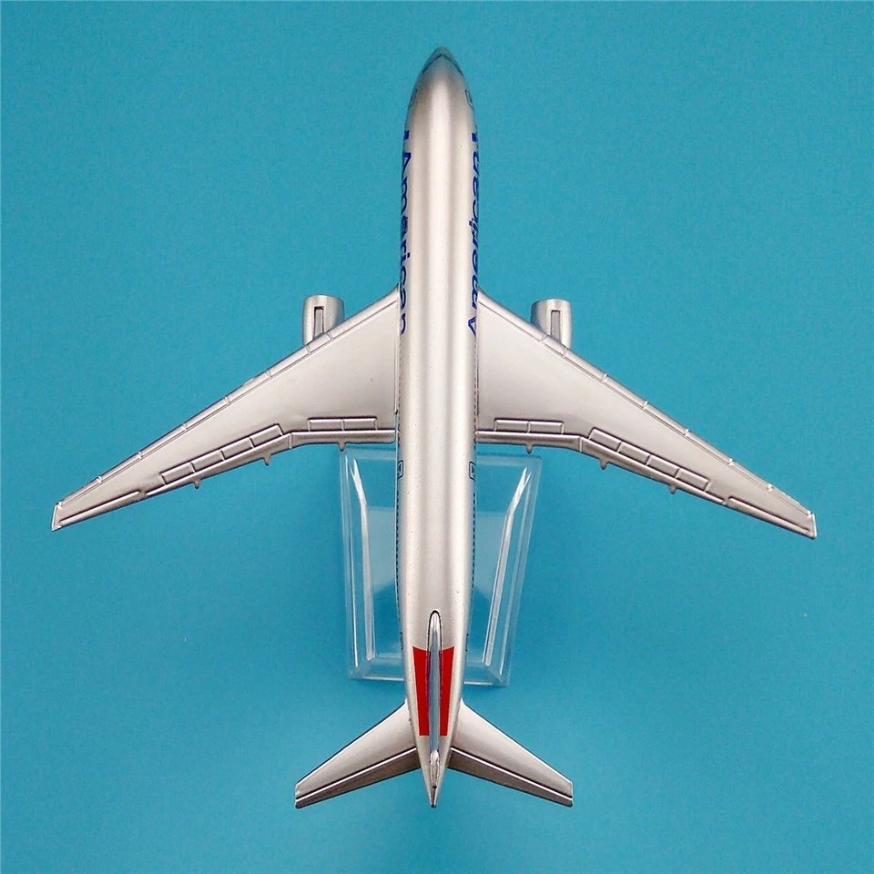 Aeromodello Die-Cast 1:400 Boeing 777-200ER American Airlines 16cm Da Collezione - Immagine 4 di 4