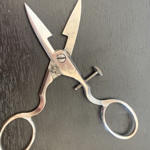 Button Hole Scissors, Aearcut Geo  Worthington Co Cleveland, Ohio - Picture 6 of 7