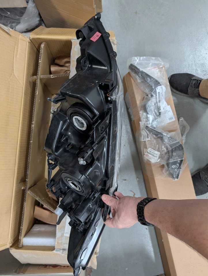 Conjunto de faros Lexus ES350 2013-2015 mercado de accesorios diestro Foto 2 de 3