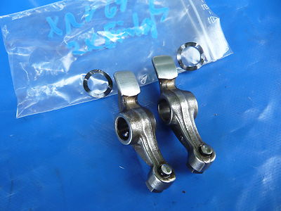 Honda XRV650 Africa Twin Typ RD03  2x Einlaß Kipphebel_2x Intake Rocker Arms