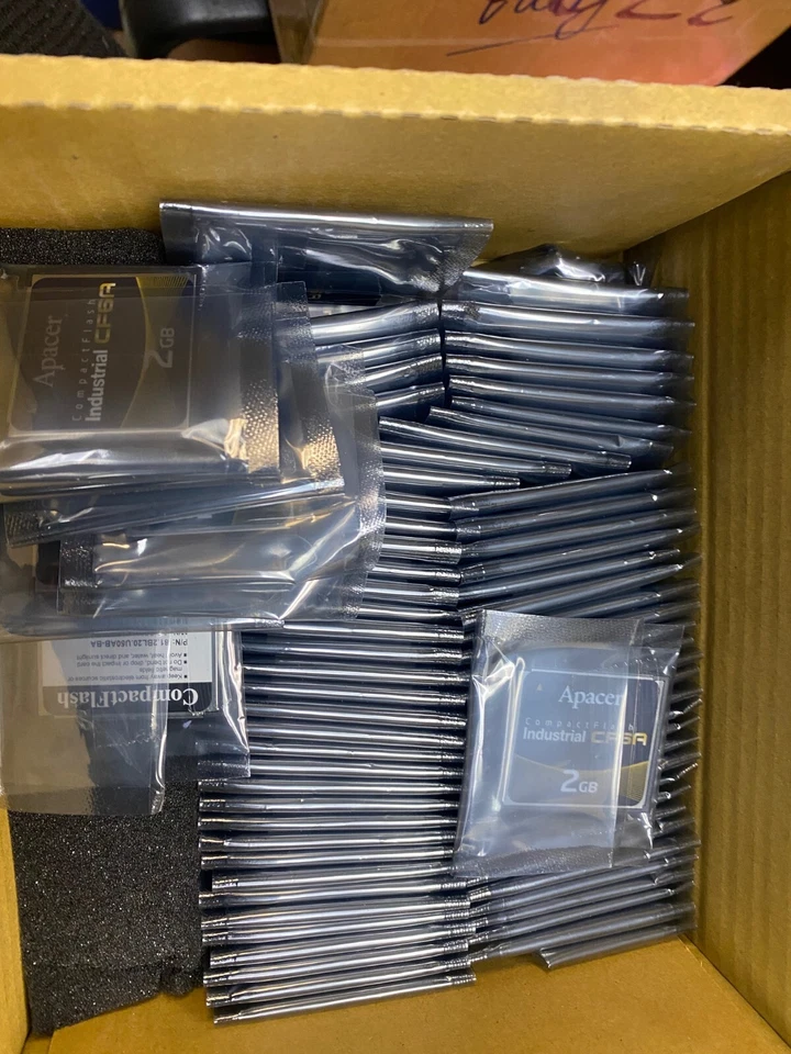 Apacer  2GB   Industrial Grade  CF card CF6A NEW IN BOX 80 EACH - Image 3 of 4