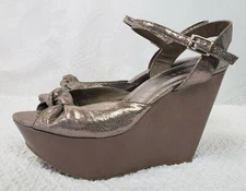Bakers Maya Pewter Metallic Platform Wedges Ankle Straps Open Toe Shoes Size 9B