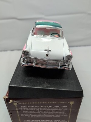 Road Legends 1955 Ford Fairlane Crown Victoria 1/18 DieCast W/Box
