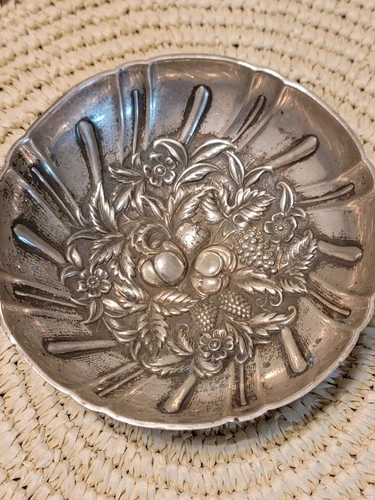 S. Kirk & Son Sterling Silver Repousse Art Nouveau Dish 1900-1940