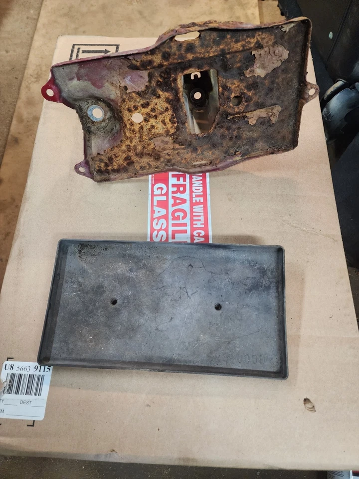 94-2001 ACURA INTEGRA BANDEJA DE BATERIA FABRICANTE DE EQUIPAMENTO ORIGINAL Honda Civic Del Sol - Imagem 2 de 2