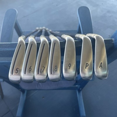 TaylorMade Stealth Iron Set 5-6-7-8-9-P-A Graphite Regular TaylorMade Stealth Iron Set 5-6-7-8-9-P-A Graphite Regular