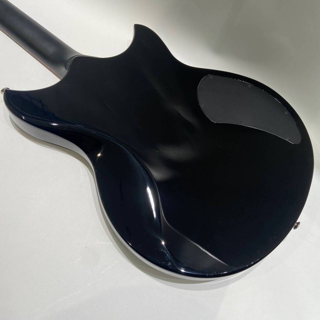 Yamaha Revstar RSE20L Black Left-Handed Electric Guitar Alnico V Humbuckers Dry