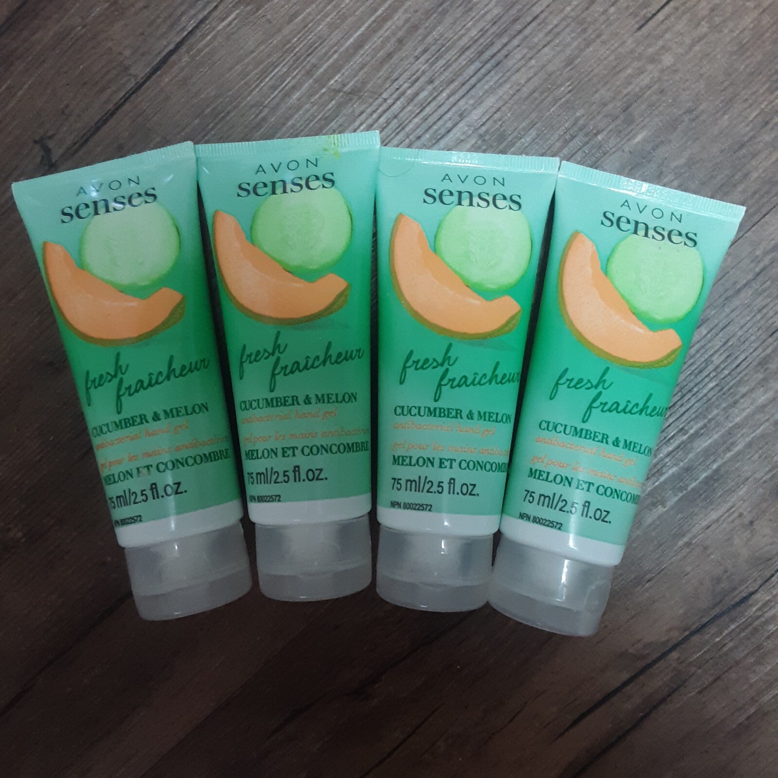 Avon Senses CUCUMBER & MELON Hand Gel Antibacterial 2.5 fl oz  Lot Of 6  😎