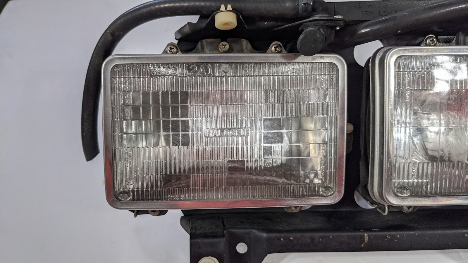 81 - 99 ROLLS-ROYCE SILVER SPUR FRONT RIGHT SIDE HEAD LIGHT PRE-OWNED WITH WASHE