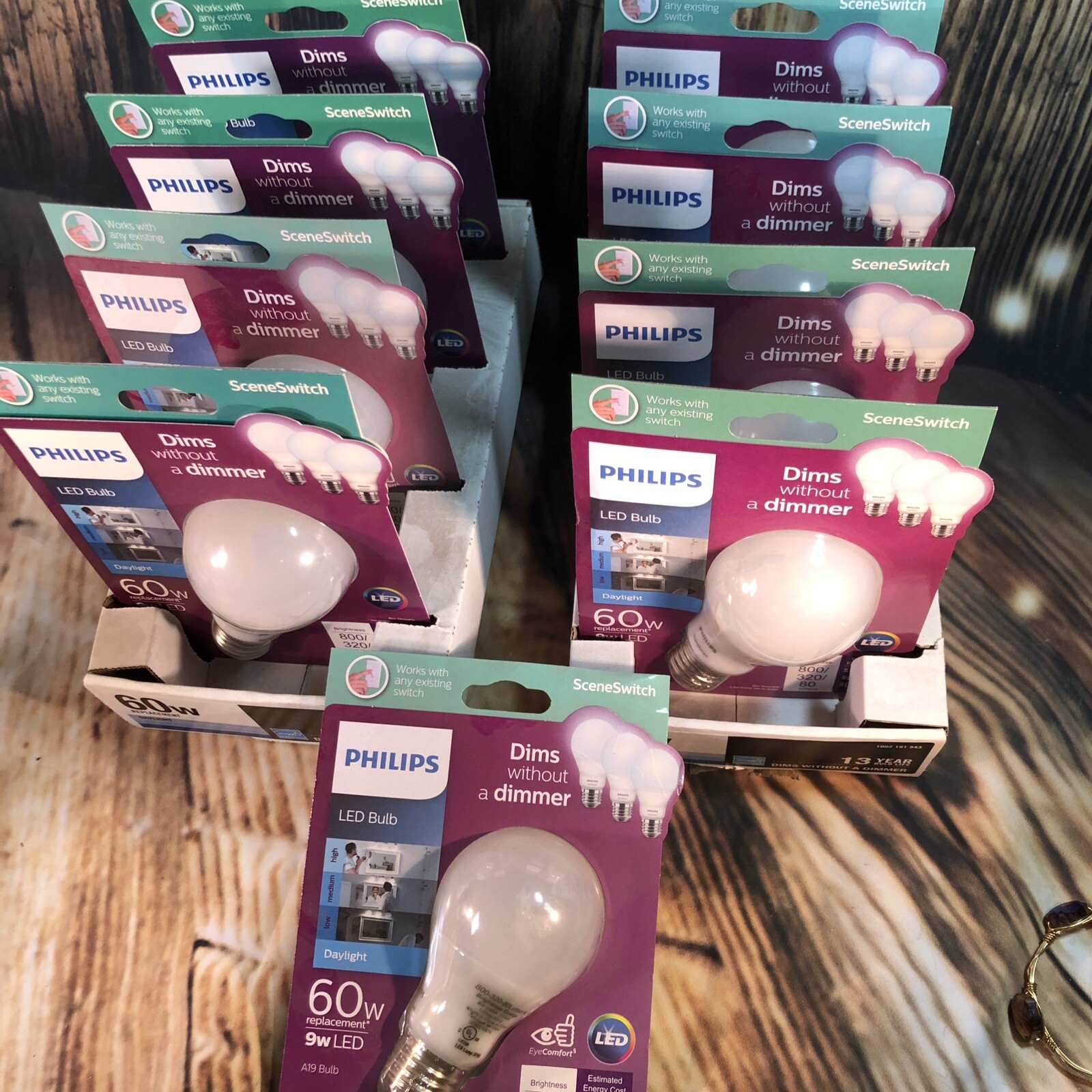 Philips SceneSwitch 60W Equivalent A19 LED Light Bulb Dim W/out Dimmer Daylight