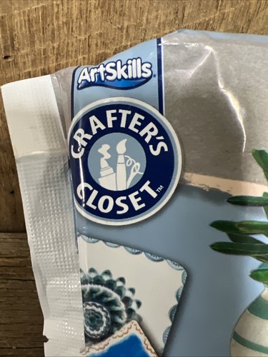 Art Skills Crafters Closet AIR DRY Clay Projects 1.1 LB Design Sculpt Decorate - Picture 3 of 5