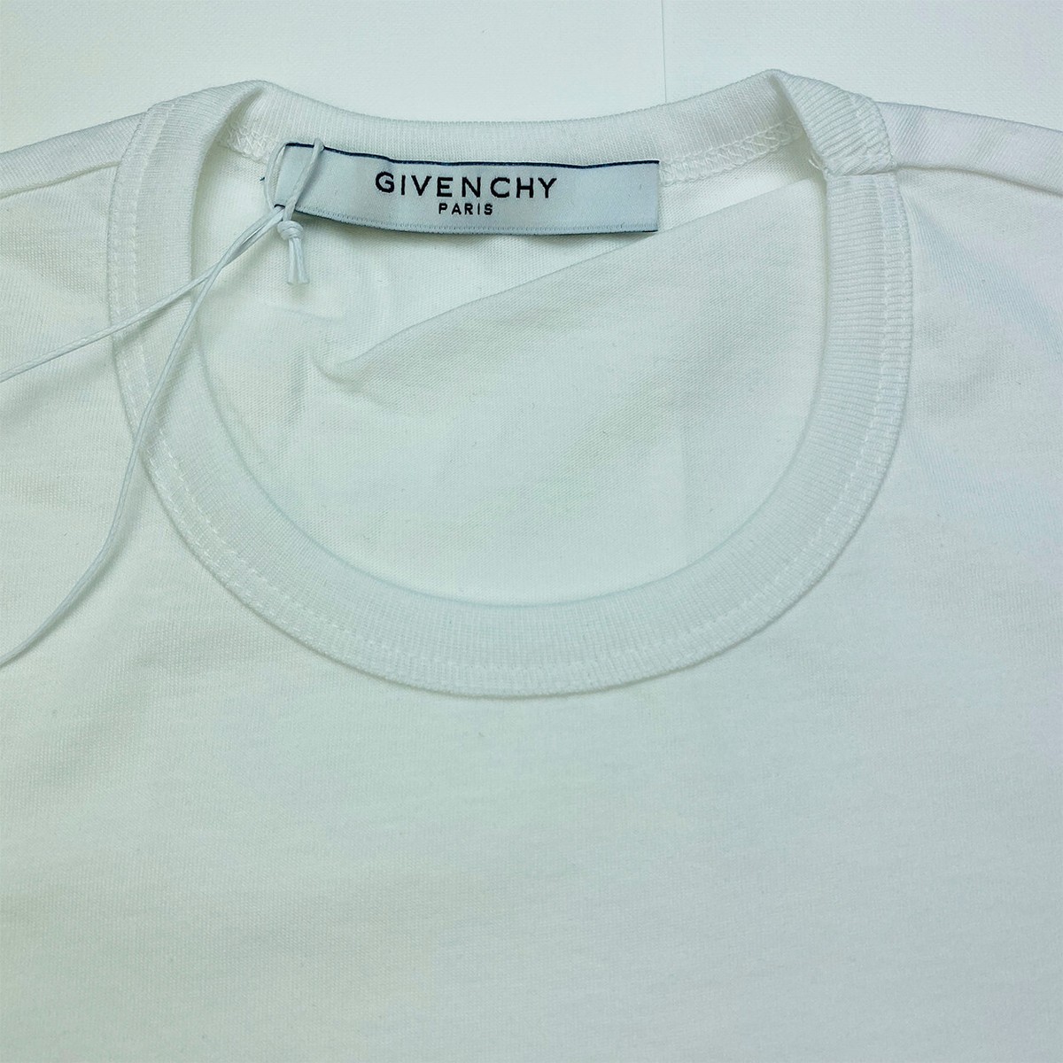 Tシャツ・カットソー GIVENCHY Woman T-Shirt White BW70FJP75N 100 Cotton T-shirt GIVENCHY - Nugnes1920