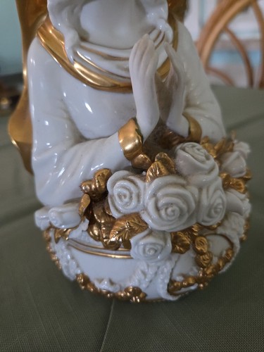 VTG The Franklin Mint, Ave Maria Music Box Fine Porcelain.7-1/2” - Picture 6 of 8
