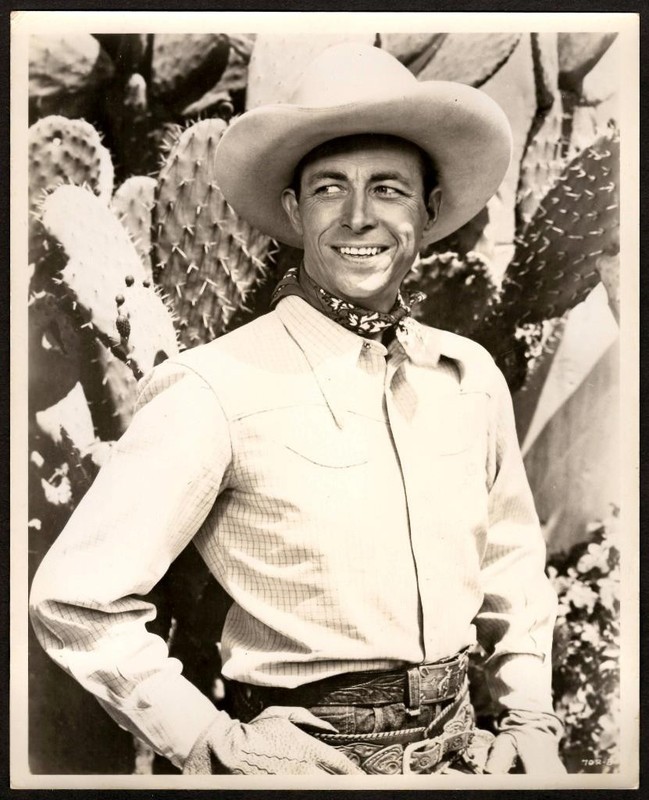 EDDIE DEAN ORIGINAL 8x10 WESTERN MOVIE STAR PHOTO ca.1940's  ---  MSAK