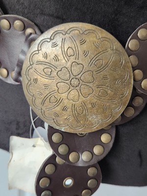 Nwt Vtg Y2K Charlotte Russe Brown Concho Leather Disk Belt Western Size M/L Y2K Concho Disc Belt: Vintage Style Faux Leather Boho Belt  main image 4