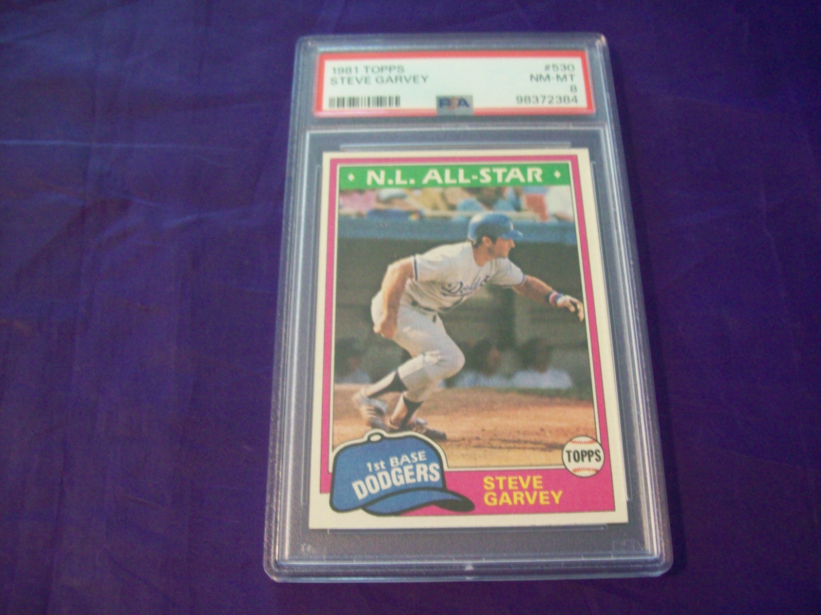 1981 TOPPS #530 STEVE GARVEY (DODGERS) PSA 8