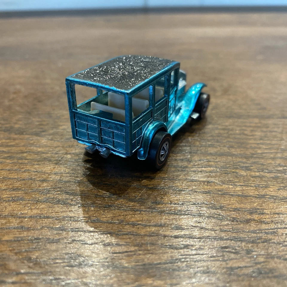 Hotwheels Redline 1968 Classic 31 Ford Woody Textured Roof VNM #551 - Image 4 of 4