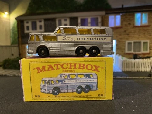 Lesney "Matchbox" Series 1-75 No66C Greyhound Coach VG Original Cond, 1967 Boxed