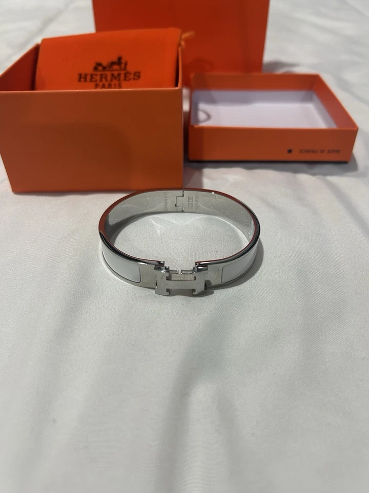 Brazalete pulsera Hermes Clic plateado y blanco para mujer Foto 4 de 4