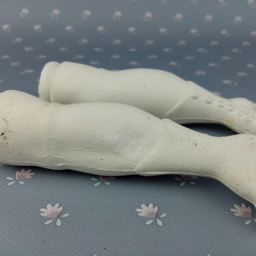 Vintage doll legs, Parian doll legs, China doll lower legs, Papermache 4.5", - Picture 7 of 8