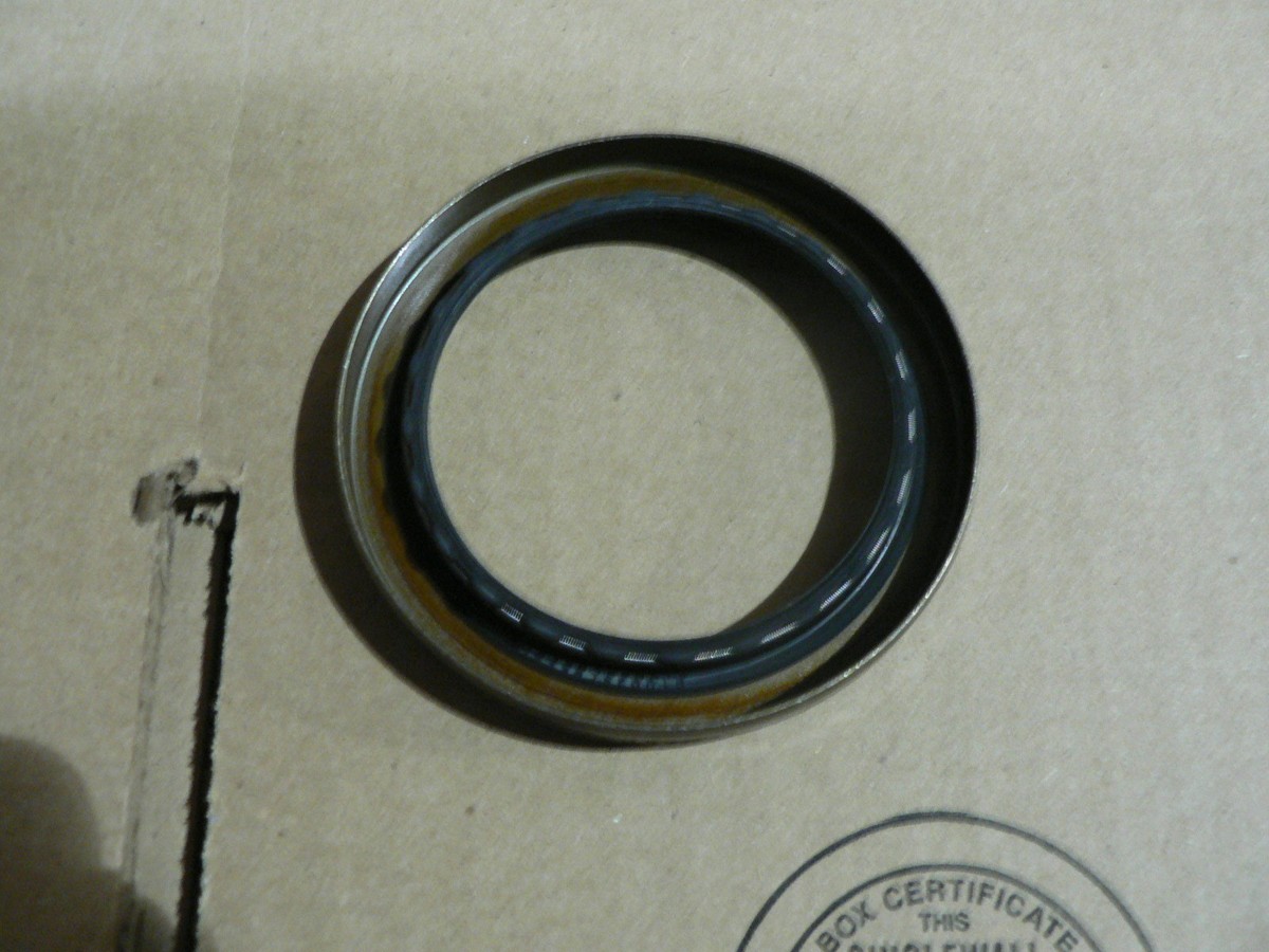 スカイトラック JLG SKY TRAK MILLENNIA SHAFT SEAL 1319576 734310386 | eBay