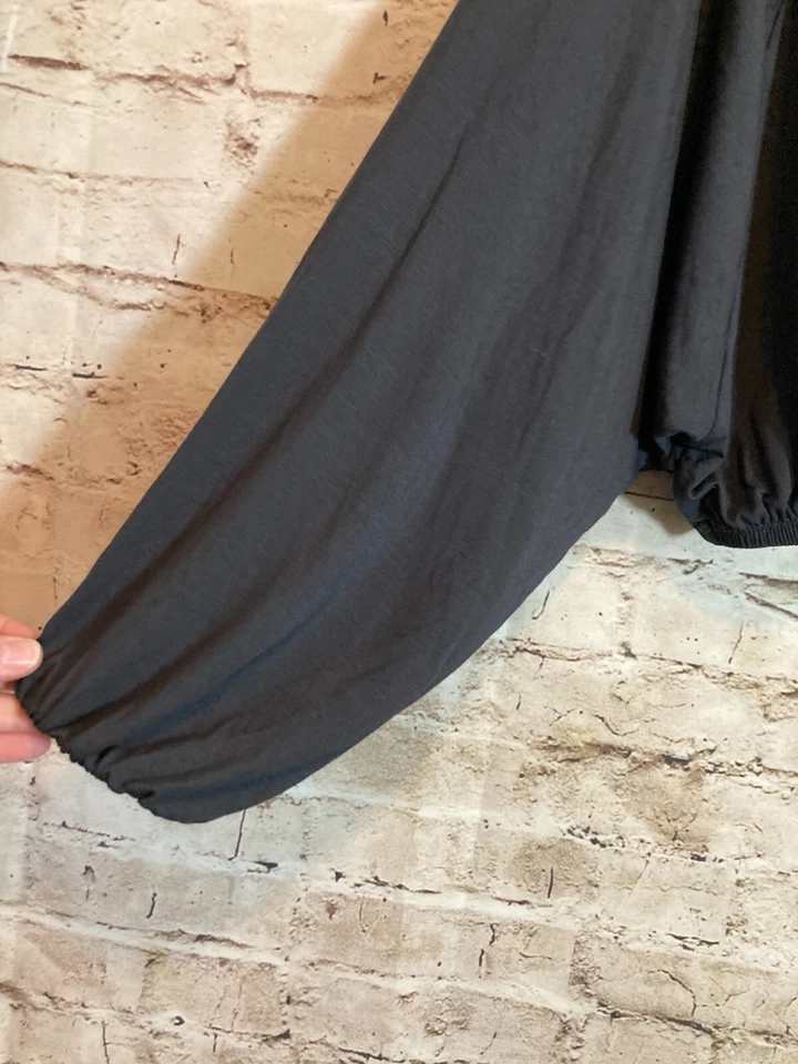 Miou Muse Crop Top Womens Medium Dark Charcoal Dark Romantic Dolman Sleeve - Image 2 of 4