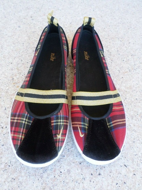 women's nike plaid shoes