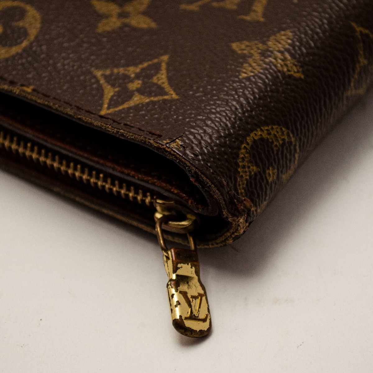 Louis Vuitton マネークリップ M6504I AN0211 Louis Vuitton マネークリップ M6504I AN0211 Louis Vuitton