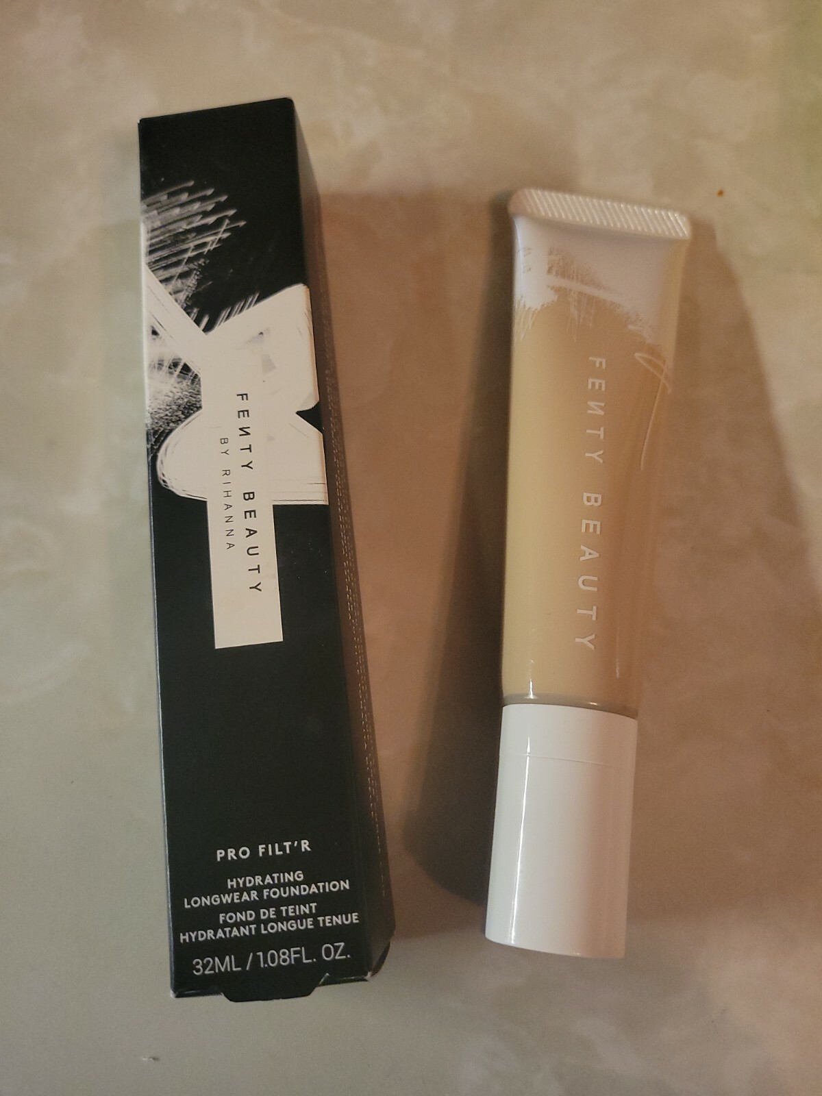 Kupit Fenty Beauty Pro Filt R Hydrating Longwear Foundation Na Aukcion Iz Ameriki S Dostavkoj V Rossiyu Ukrainu Kazahstan