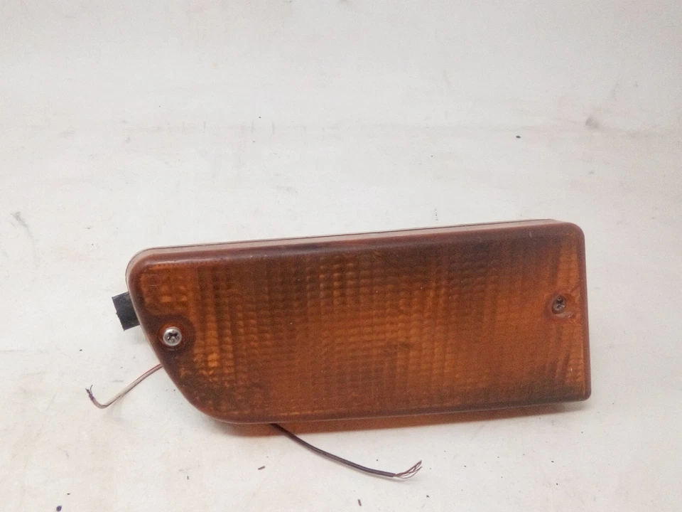 1990 - 91 SUBARU LEGACY & WAGON Right Passinger 侧 OEM PARK 灯 — 第 2/4 张图片