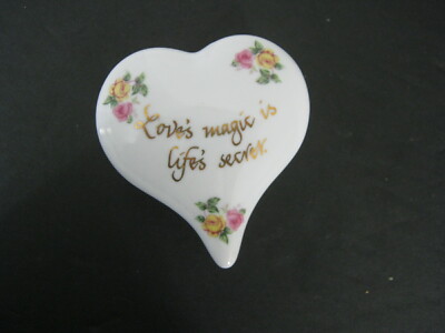 Vintage Lefton Heart Box ''Love's Magic is Life's Secret'' Label Valentine Gift