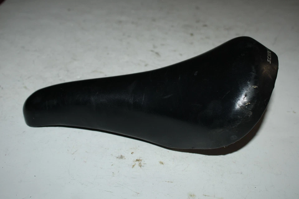 Sillín de bicicleta de carretera Schwinn Viscount Touring de colección negro 260/130 mm remitente de EE. UU. Foto 4 de 4