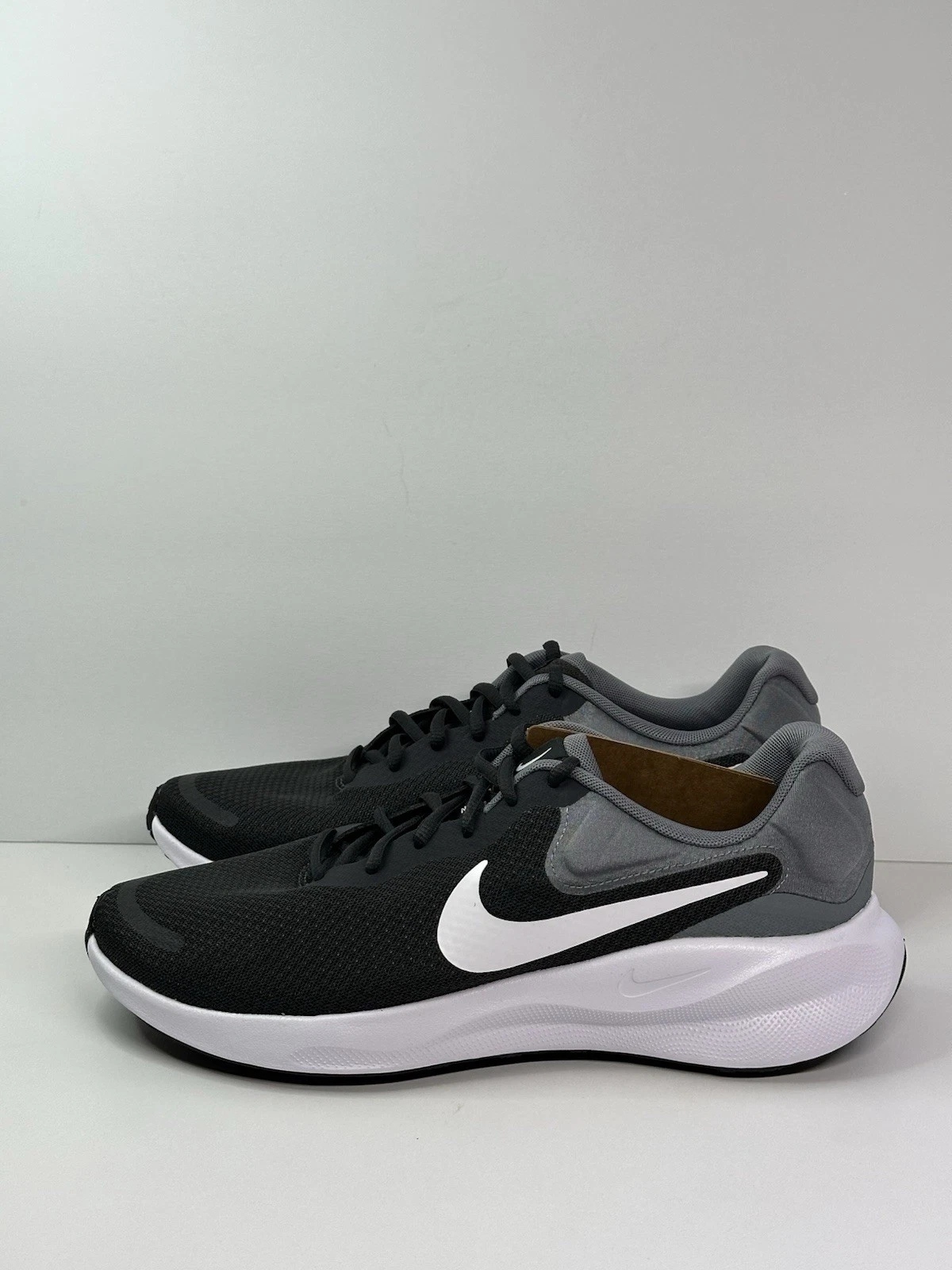 Nike Revolution 7 Grey White Running Workout Shoe FB2207-007 Men's Size 8 - 13