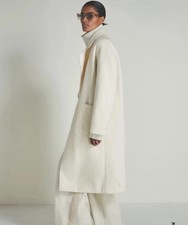 Reiss | Les 100 Ciels Bouclé-Mantel aus geko...