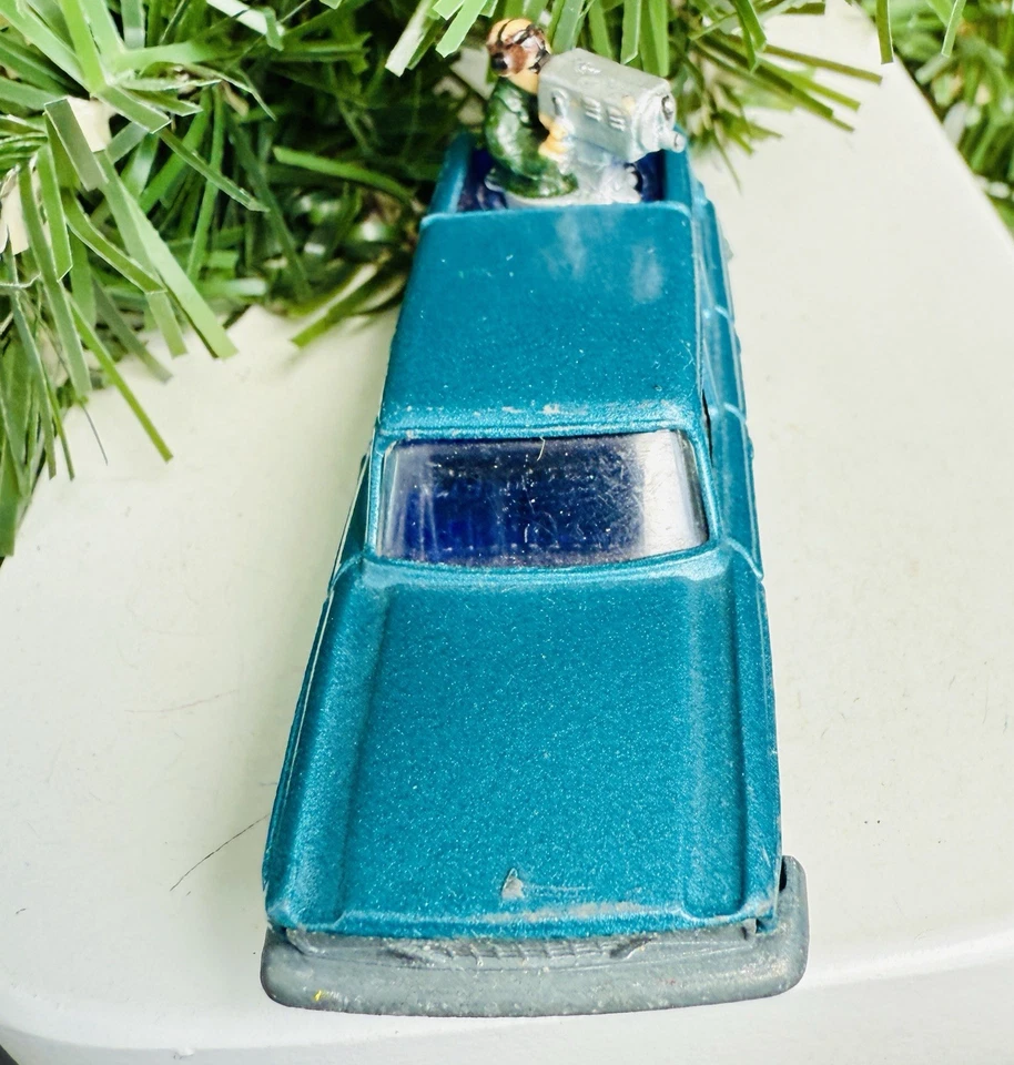 1970s CORGI JUNIORS STUDEBAKER WAGONAIRE CAMERA CAR MADE IN GREAT BRITAIN - Image 3 of 4