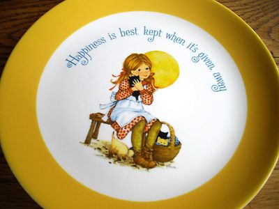 Gibson Greetings 1973 Happiness Plate ''Happiness is best kept when it is given 