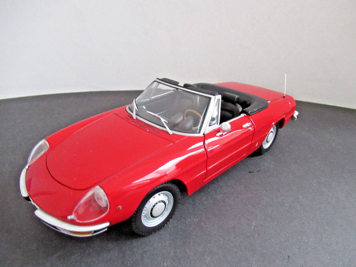 Minichamps 1:18 1970Alfa Romeo 2000 Spider Art Nr 180120930 | eBay