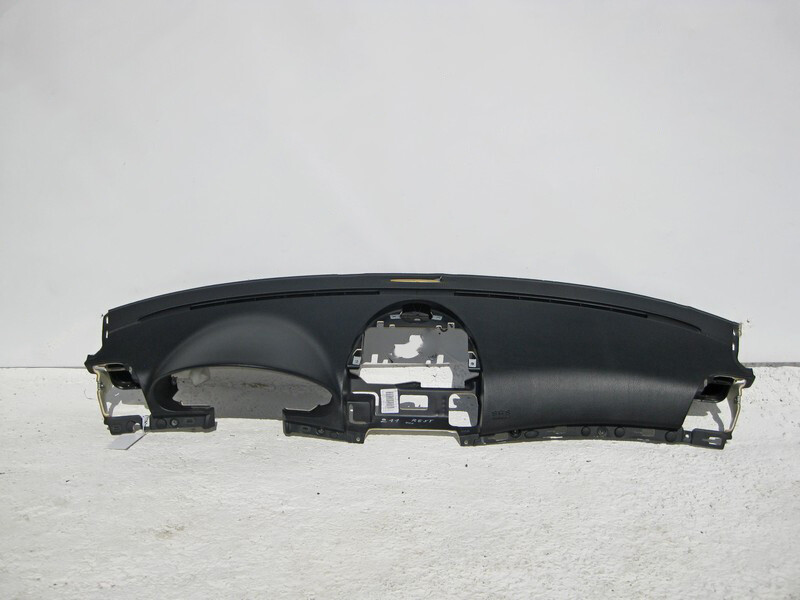 Mercedes-Benz A2116803487 9E22 Upper part of the black dashboard 