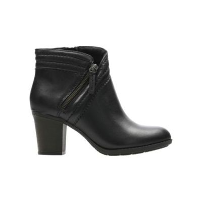 clarks wide fit ankle boots ladies